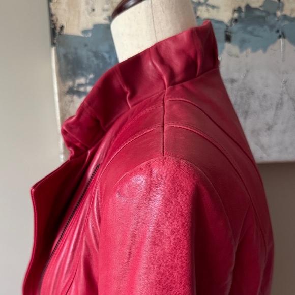 Elie Tahari Women's Red Leather Jacket Size Small - Picture 6 of 16